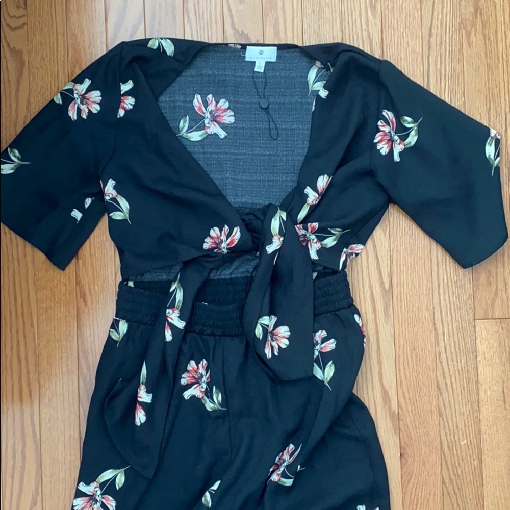 Socialite black floral jumpsuit - Picture 2 of 2